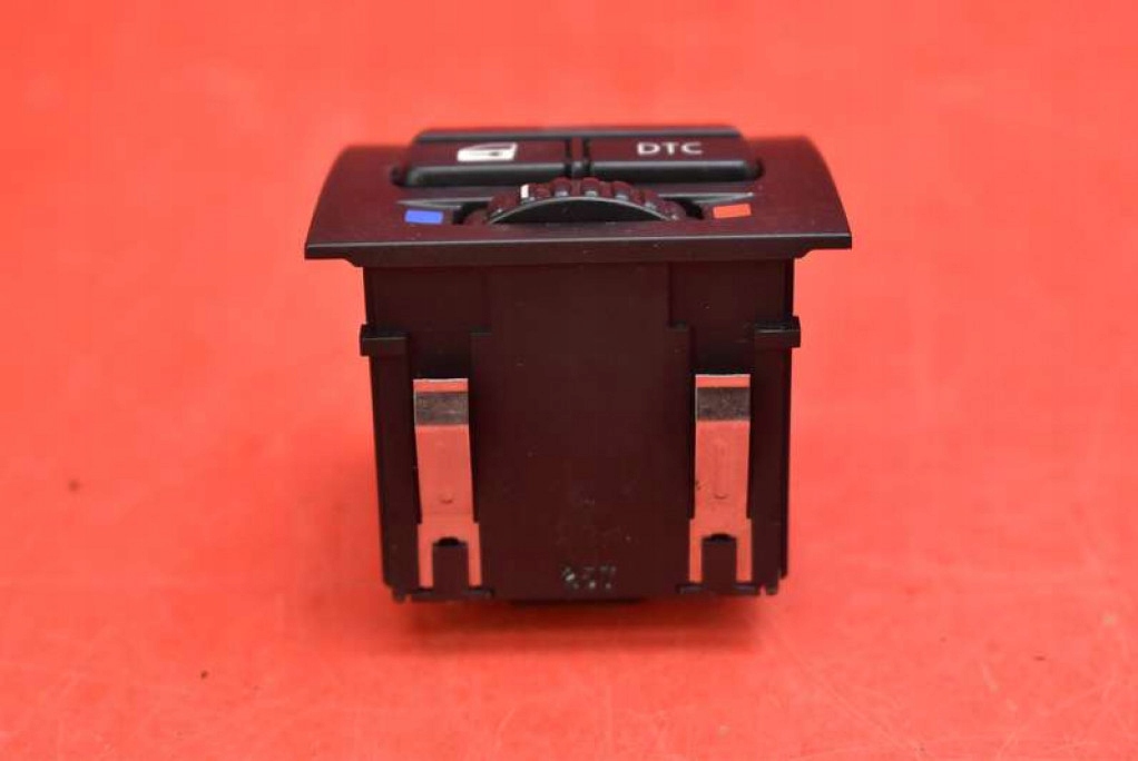 Выключатель света аварийных 6945652-01 bmw e93 e92 04-10 Недорого