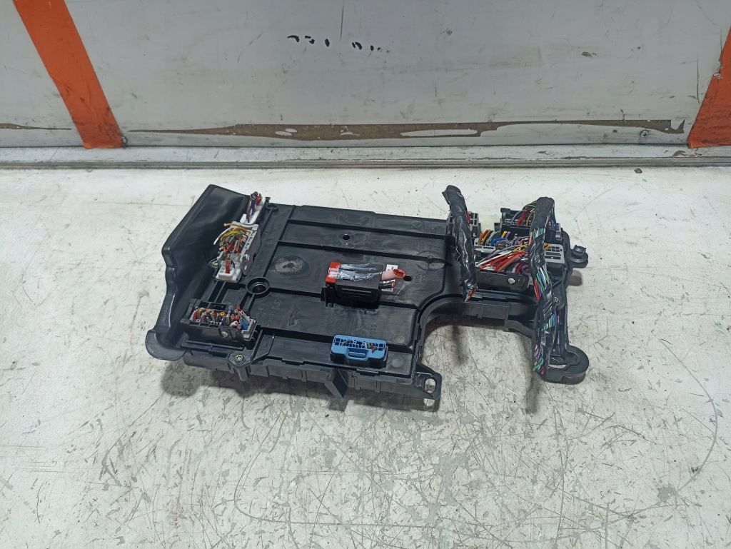 Купить Tesla model 3 модуль komforut 1567455-02-d