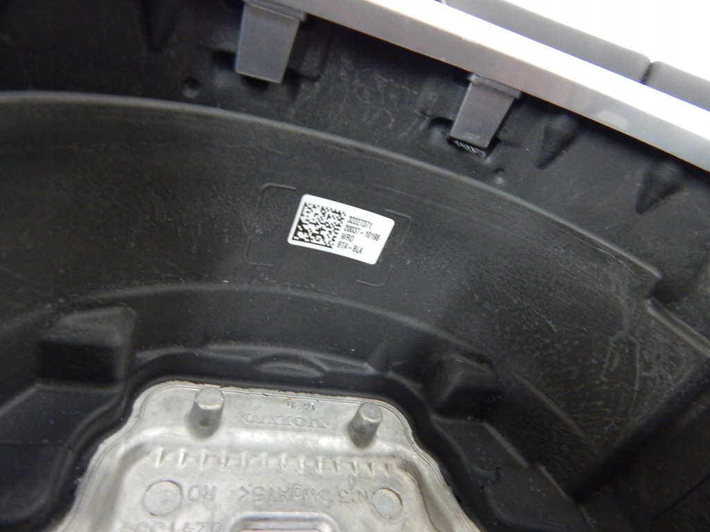 фото №12, Volvo xc90 v90 xc60 v60 - повітропровід r-design bdb