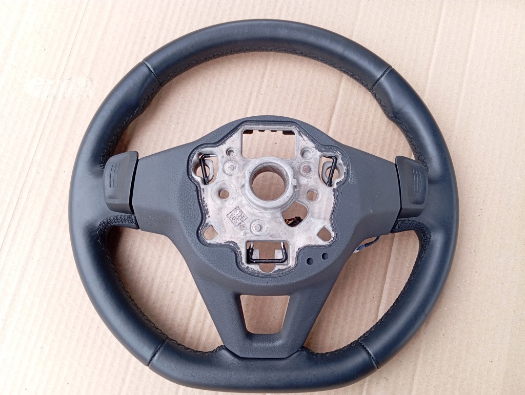 фото №12, Vw golf viii 8 5h0 passat b8 lift tiguan воздуховод кожа + лепестки переключения