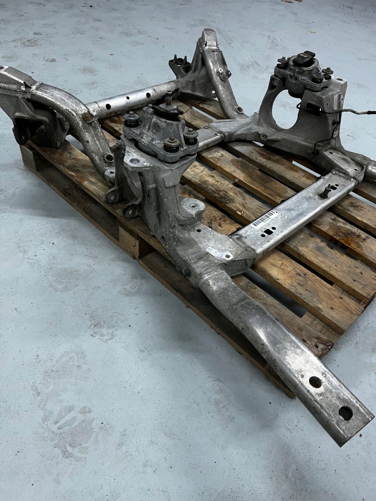 фото №3, Подрамник балка подрамник двигателя range rover vogue l405 оригинальный номер cpla-5c145-am