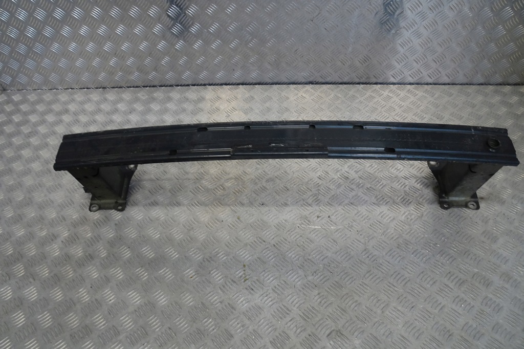 фото №1, Skoda kamiq - балка pod бампер задняя