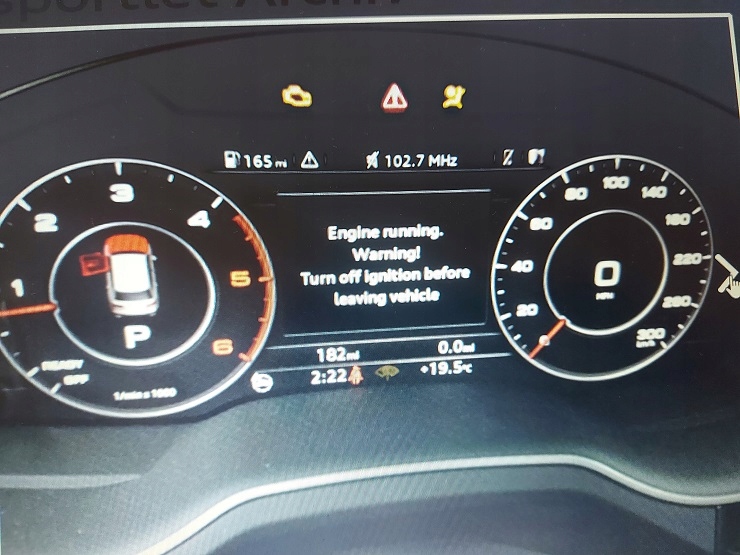 фото №7, Audi q7 лампа потолочный led 4m0947135dg