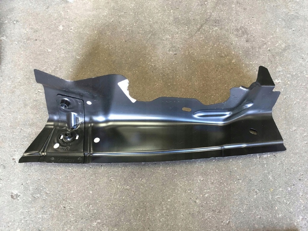 фото №1, Mercedes b-klasa a2466400171 обшивка