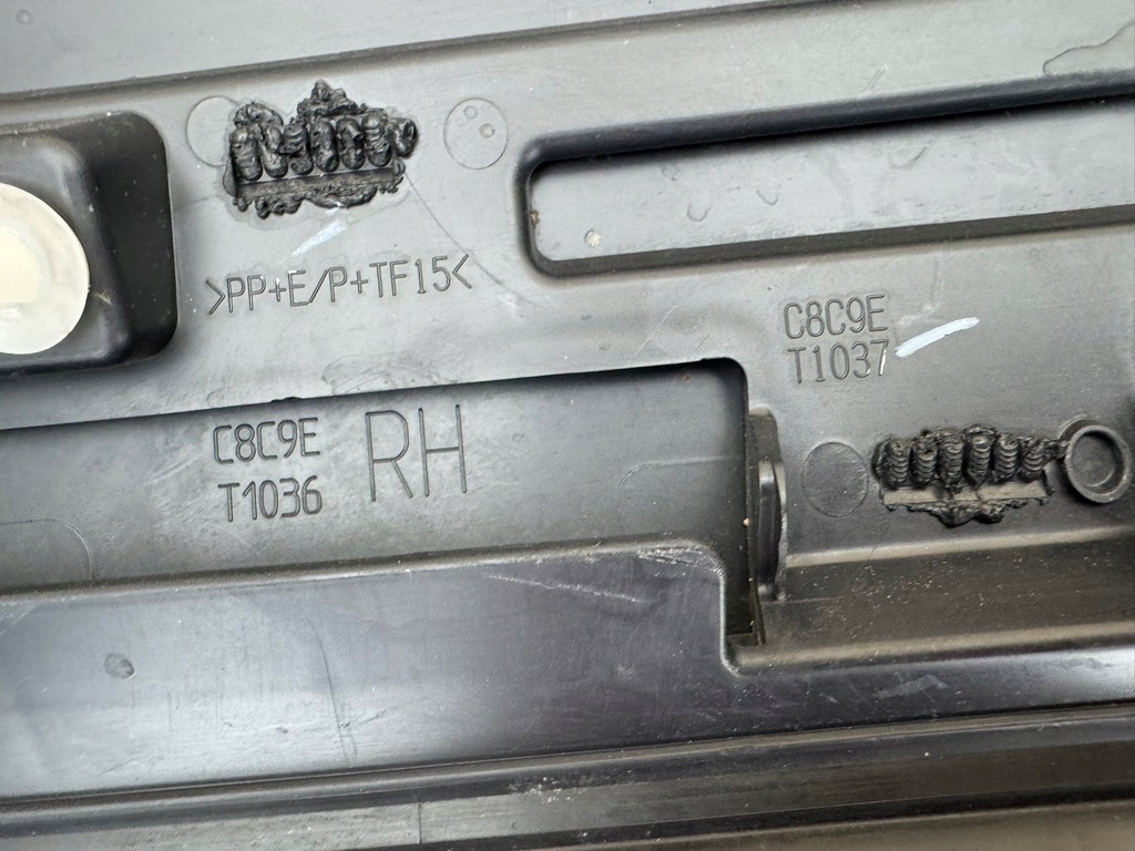 фото №15, Jaguar f-pace x761 16r- молдинг двері правий перед права hk83-21064-a