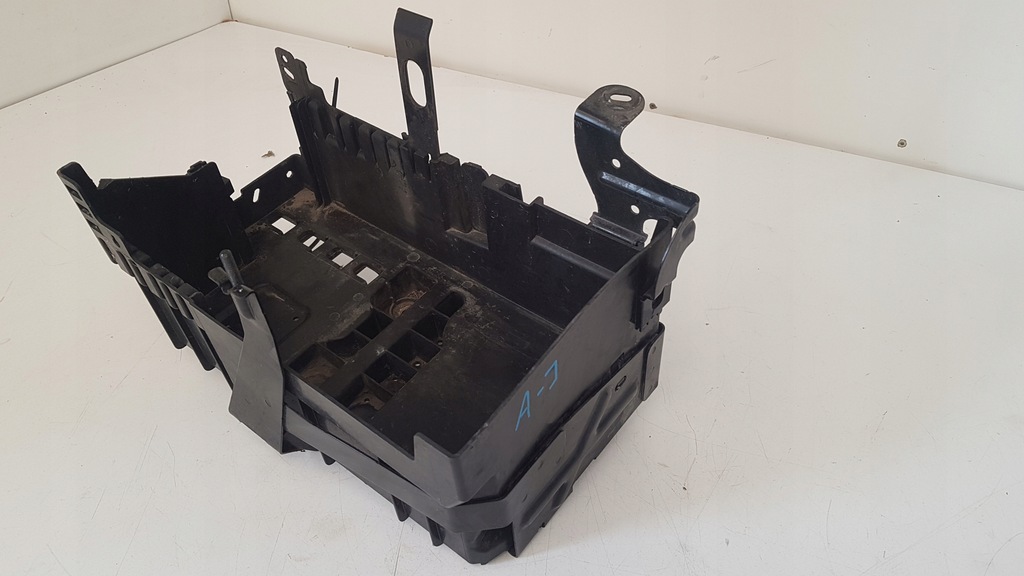 фото №1, Opel astra j iv основание корпус аккумулятор