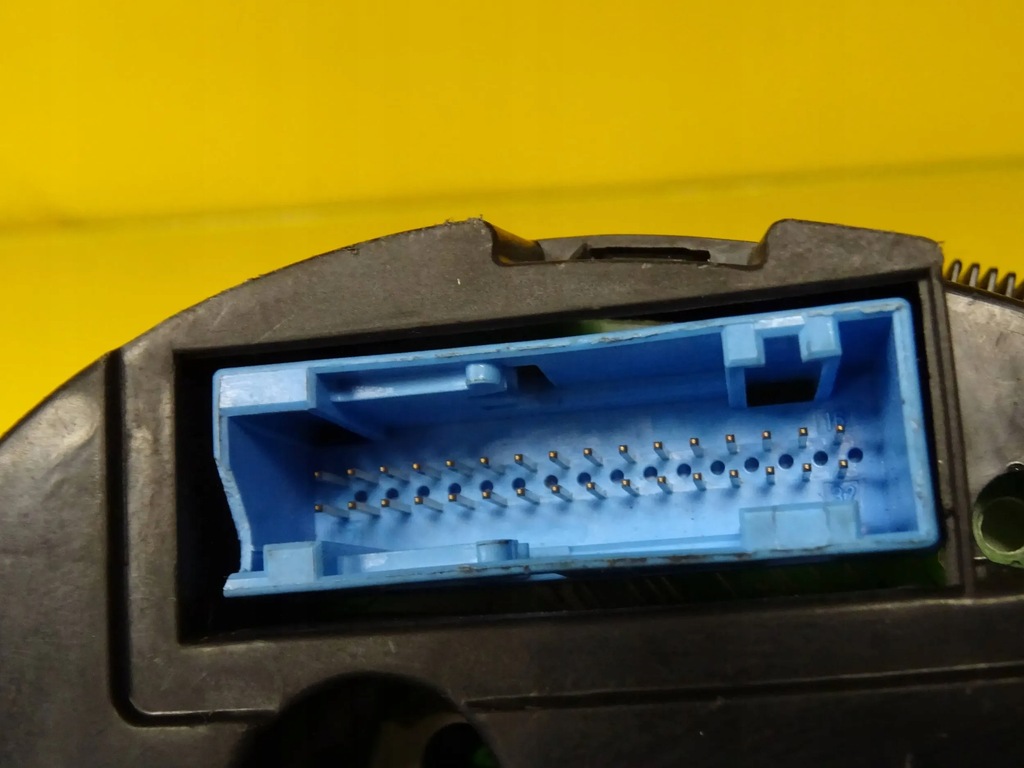 фото №5, Счетчик приборная панель приборы volkswagen golf iv 1.9 дизель 1j0919860b nr1093