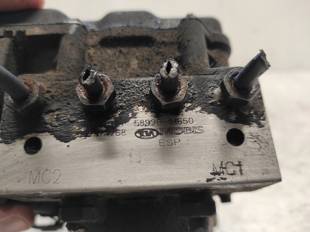 фото №5, Kia ceed 1 i 06- 2.0crdi насос abs 58920-1h650