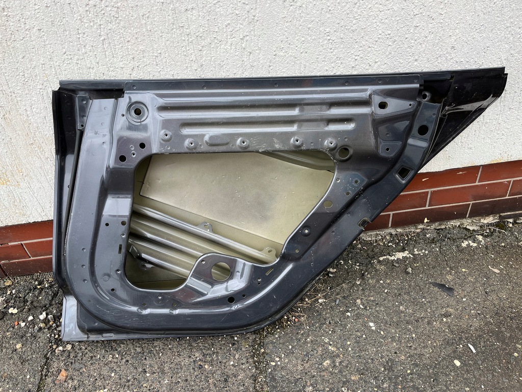фото №7, Двері праве задні tesla model 3 iii