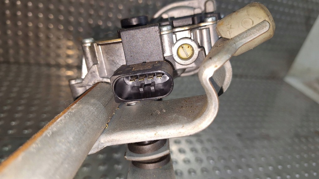 фото №6, Механизм моторчик дворник перед 7193036 bmw 1 e81 lift e87 europa