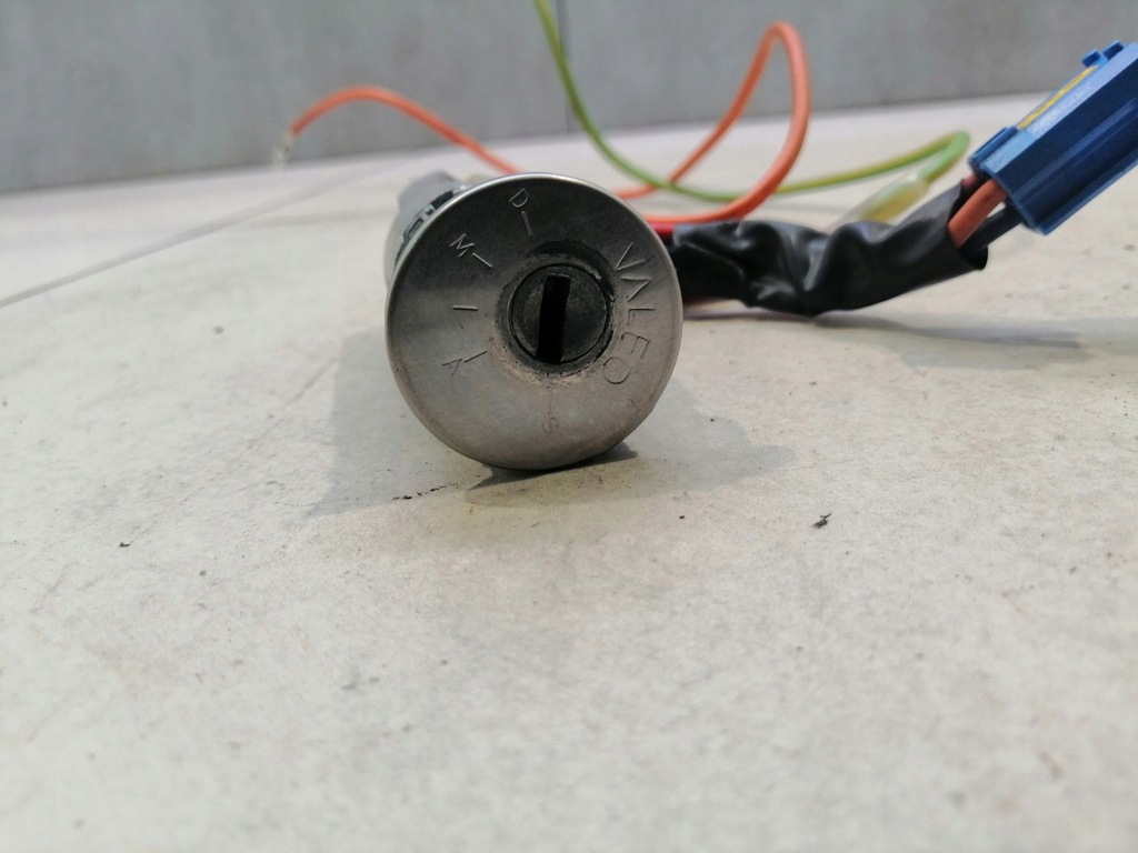 фото №8, Замок зажигания ключ peugeot 206 sw 1.4 hdi n0501539