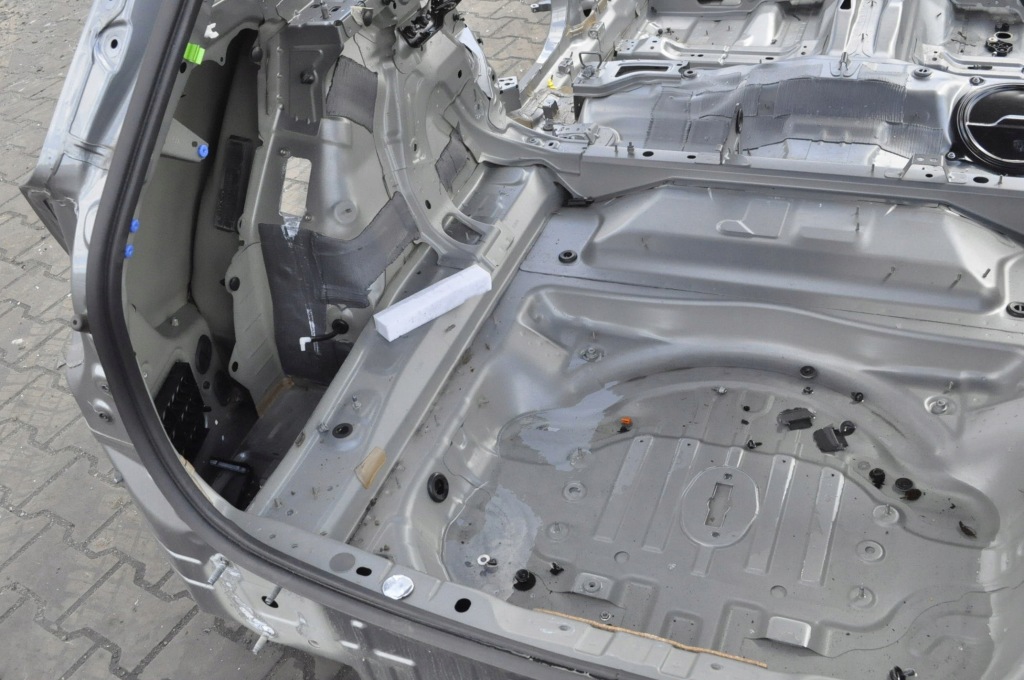 фото №6, Volvo v60 ii pas задня задній піддон kombi 714