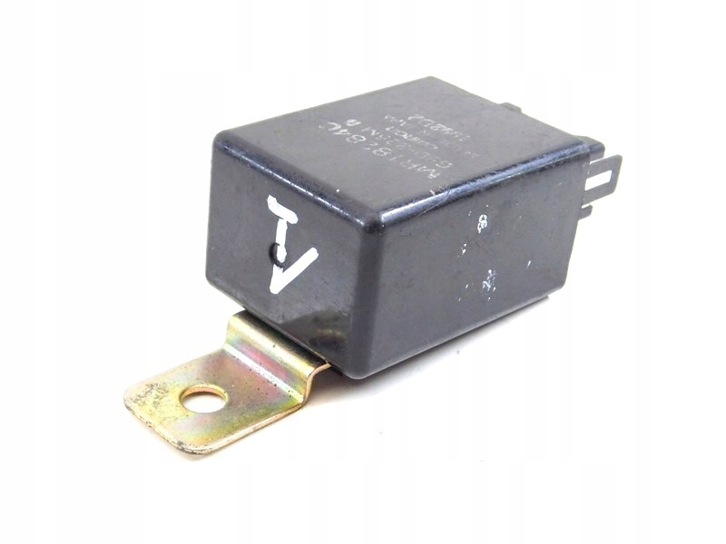 фото №7, R/20 mitsubishi galant реле двірник /1