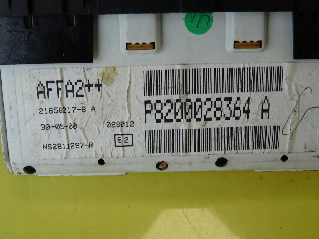 фото №3, Дисплей годинник renault scenic i p8200028364a nr730