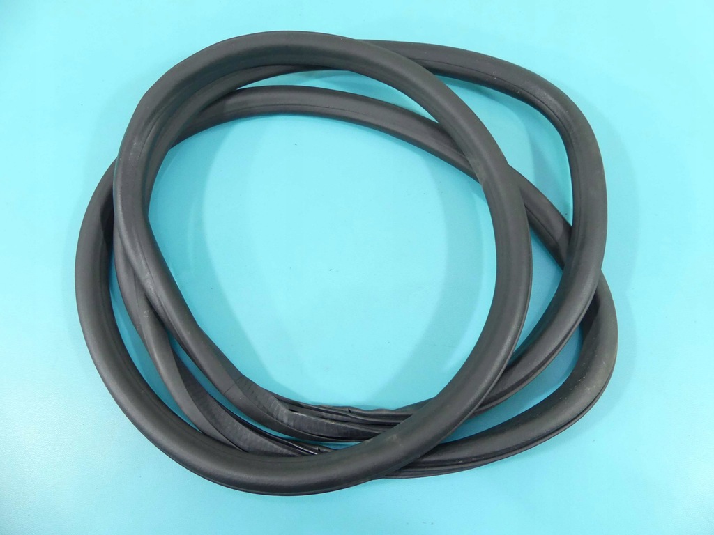 фото №1, Прокладка кузовна двері перед права opel crossland 17-24