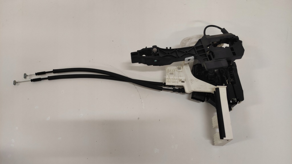 фото №1, Hyundai tucson ii замок дверь левый перед передний 81310-d3010 15-21