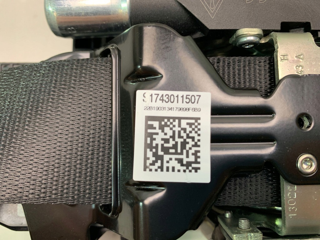 Bmw 5 g30 g31 ремень безопасности левый перед новый 7430115 Недорого