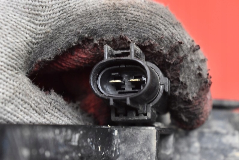 фото №8, Вентилятор 0k2kb15xxx kia carens 2 ii 2.0 crdi 111 km 02-06