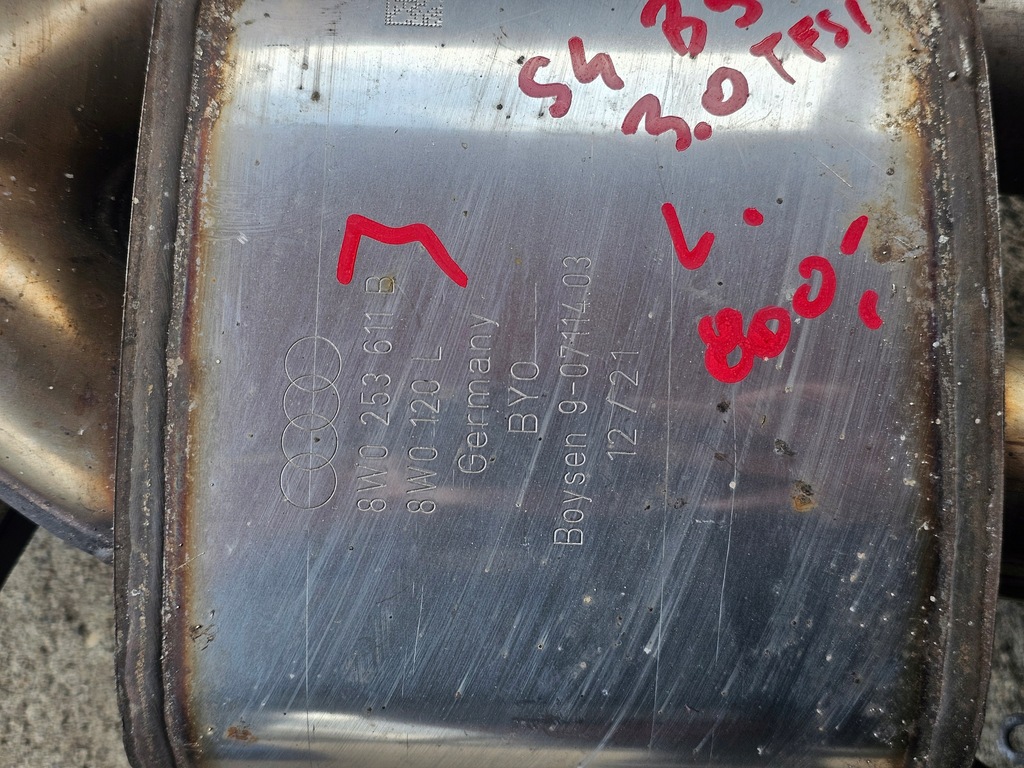 фото №8, Audi s4 b9 3.0 tfsi вихлоп гасник кінцевий лівий з кришка багажника 8w0253611b