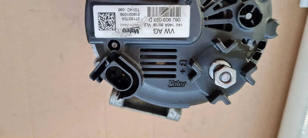 Купить Q3 83a генератор valeo 140a 2.0 tfsi 06j903023d vw audi tiguan a3 8y