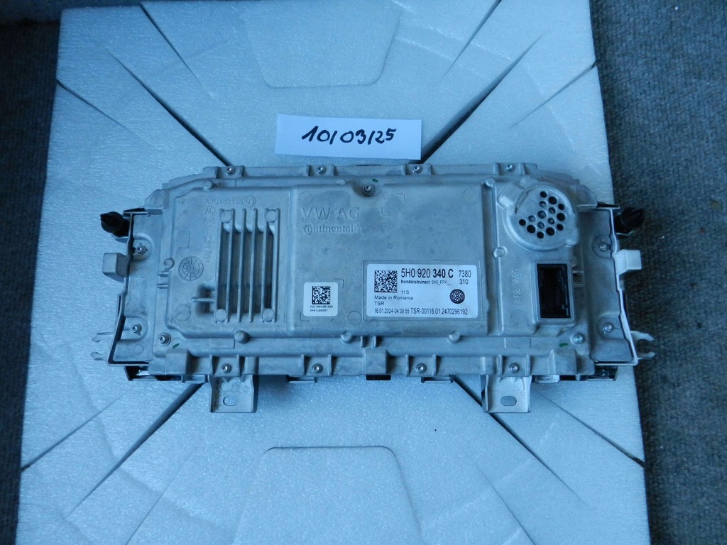 фото №5, Vw golf viii 5h0 20- счетчик приборы 5h0920340c