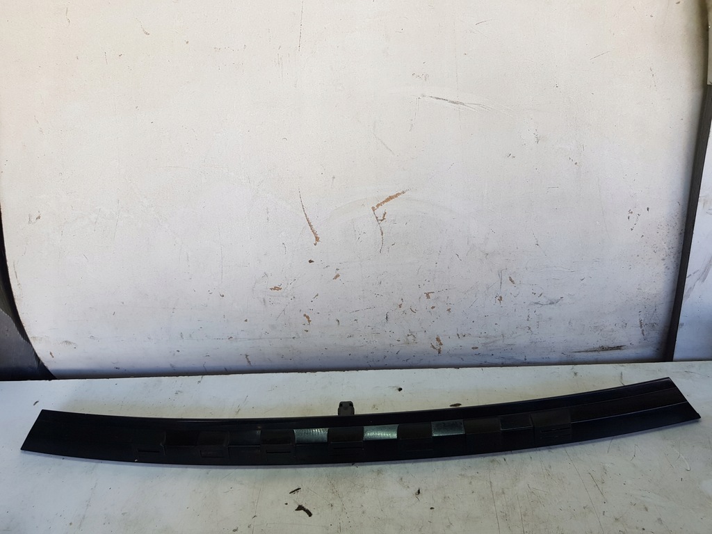 фото №1, Накладка крышки задняя молдинг porsche panamera 971