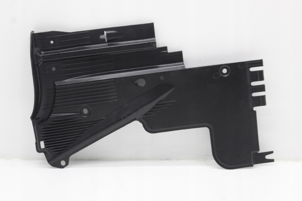 фото №1, Audi a5 8t захист підвіска права 8t8825216b