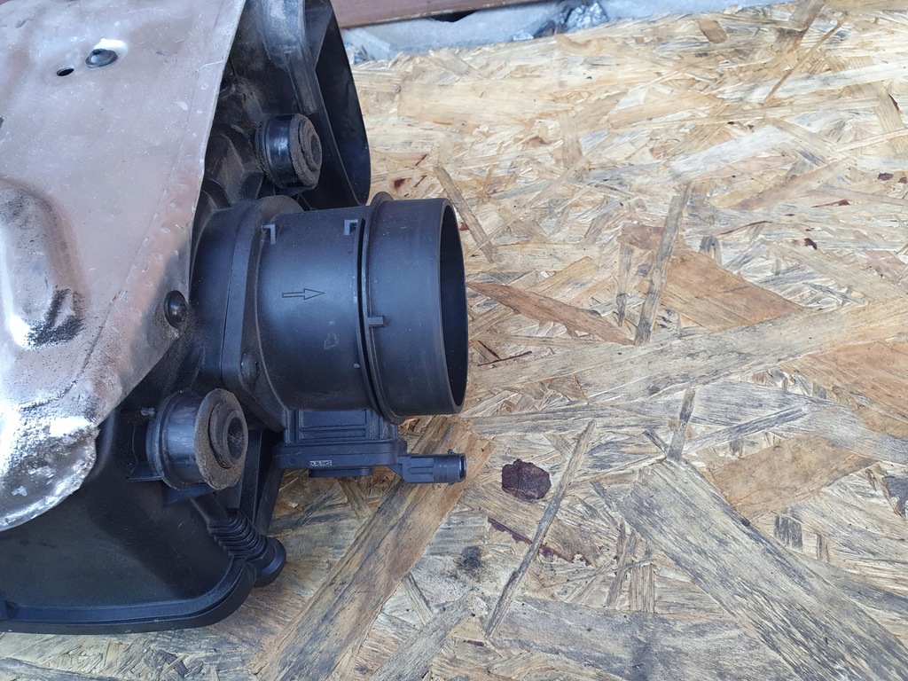 фото №6, Корпус фильтра воздуха mercedes glk 6510902001