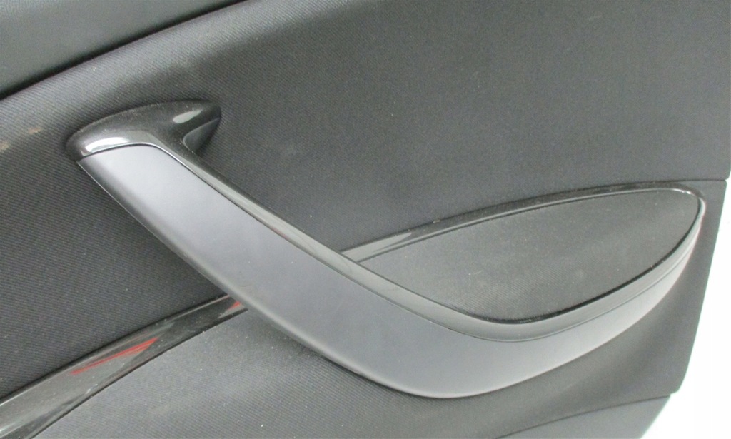 фото №8, Обшивка правый задняя шторка citroen c5 iii x7 kombi 96710281zd