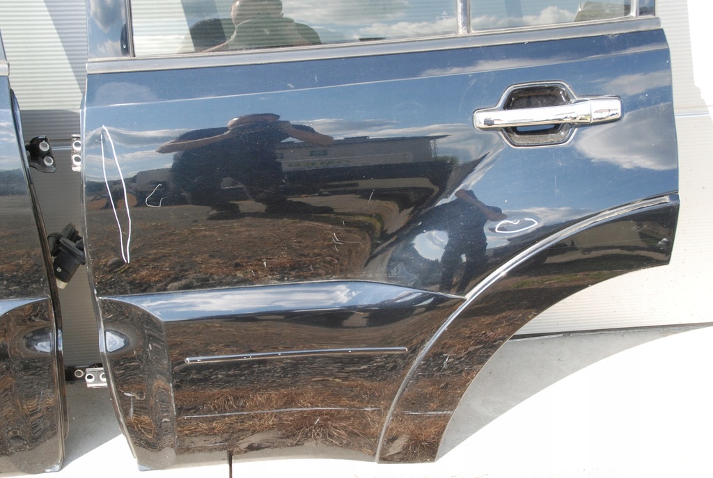 фото №7, Mitsubishi pajero 4 iv 5d 06- дверь p / l задняя
