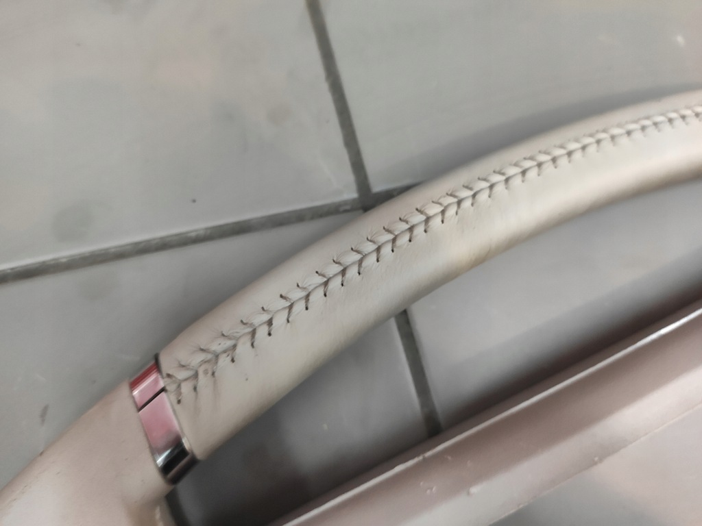 фото №6, Jeep cherokee liberty kk 07-12r. кронштейн ручка консолі сіра шкіра оригінал