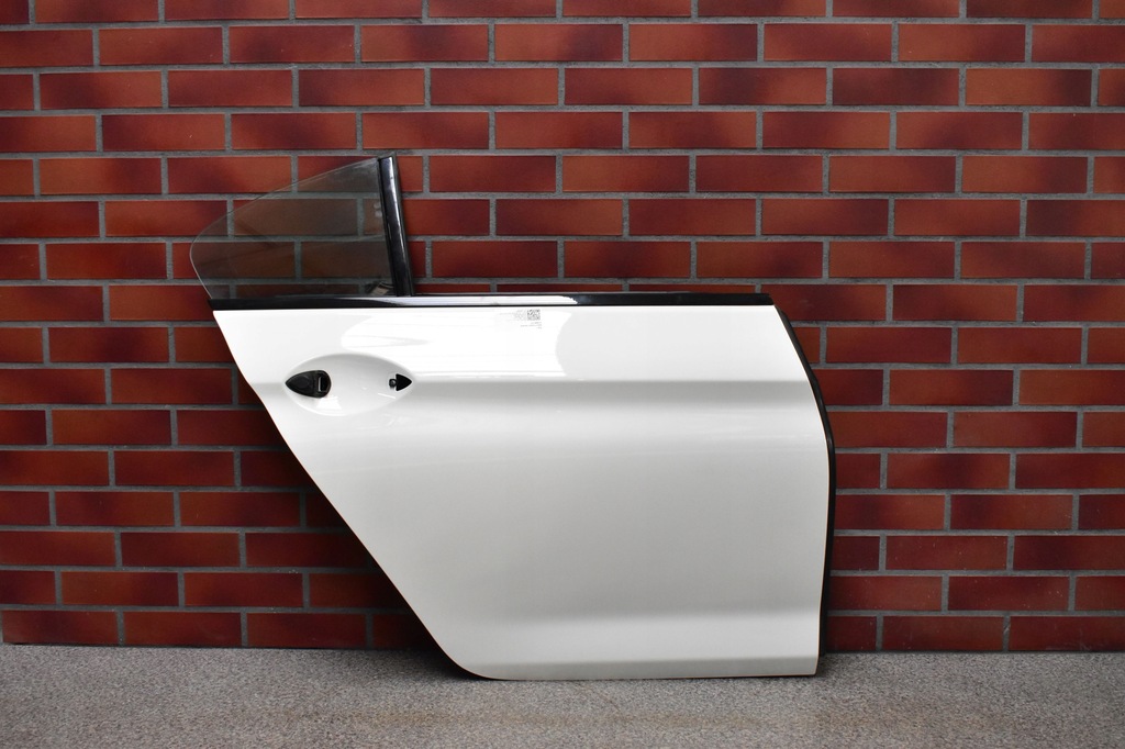 фото №1, Bmw m6 6 f06 дверь задние правое задняя цвет a300