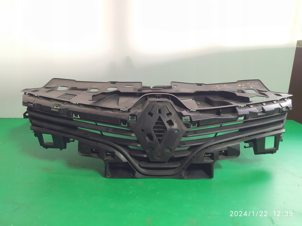фото №1, Решётка радиатора решётка радиатора чаша renault clio iv 622562397r 16-19