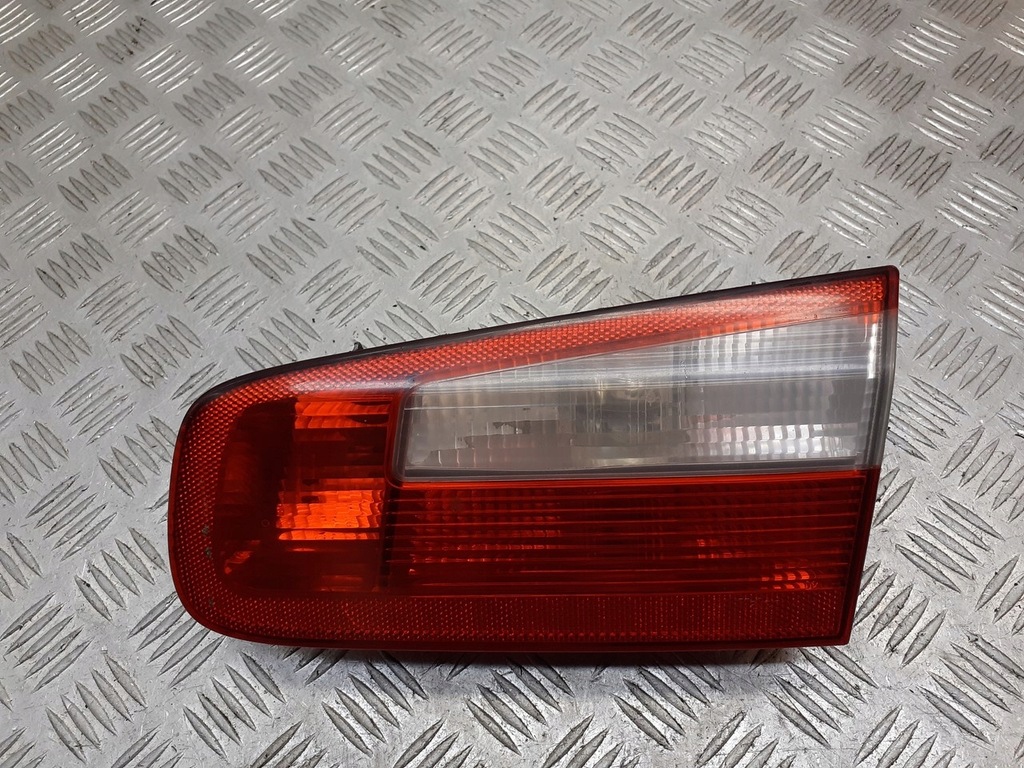 фото №1, Лампа правая задняя w крышка багажника renault laguna ii