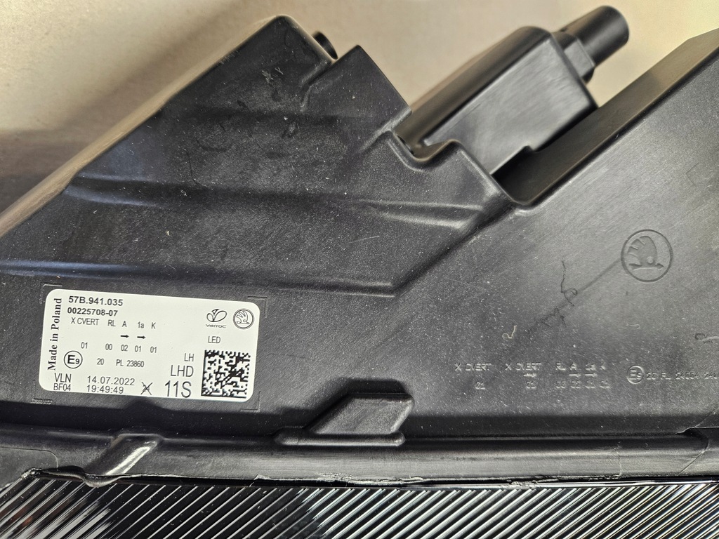 фото №9, Лампа правая левая передняя перед skoda karoq lift full led