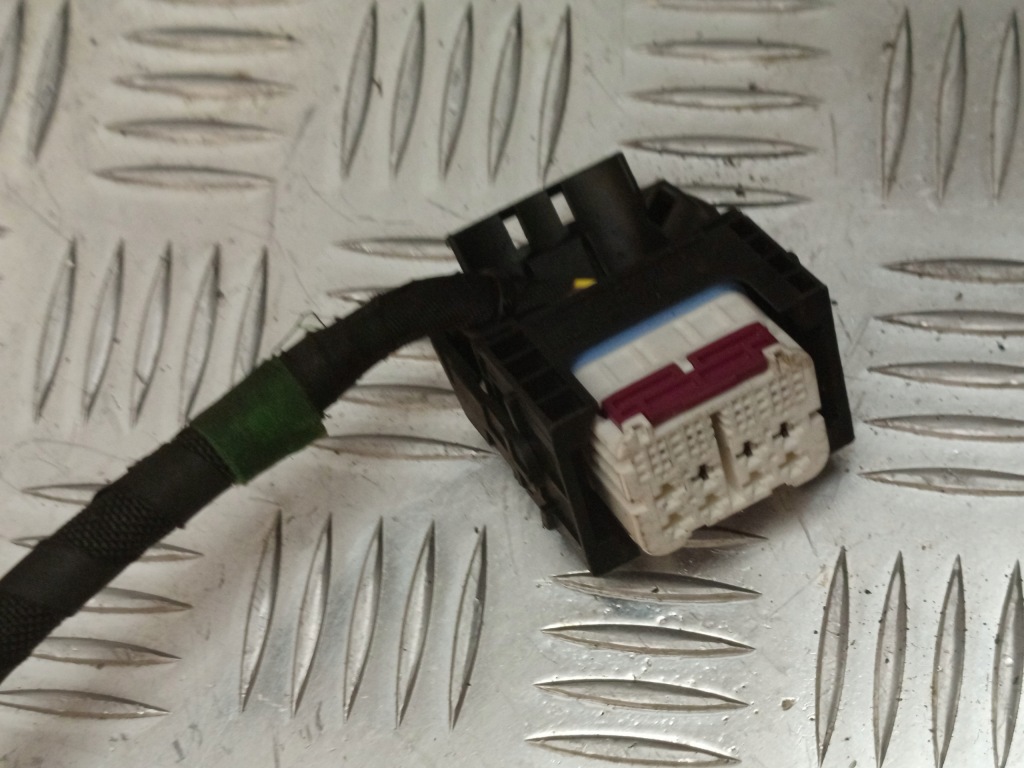 Bmw g30 g31 шланг двигателя 8642931 Оригинал