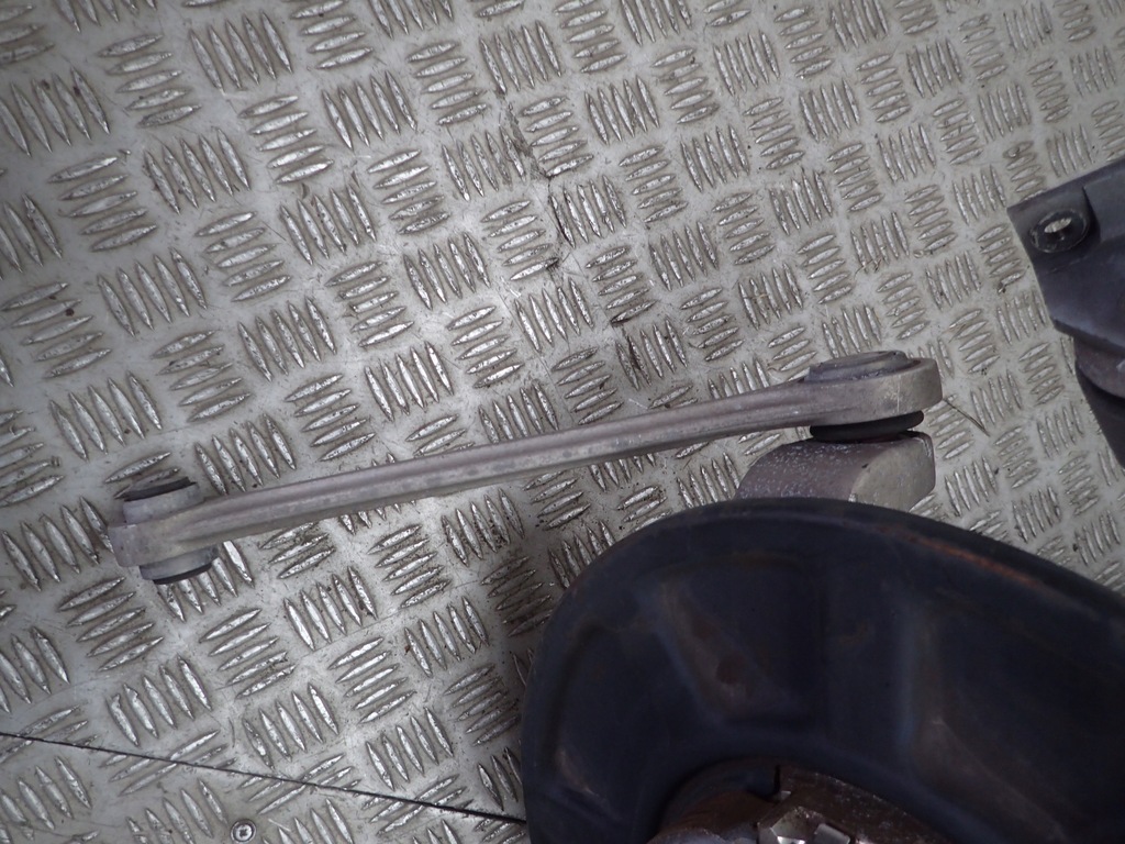 фото №6, Merceds sls a197 підвіска поворотний кулак амортизатор важелі задня праве n183