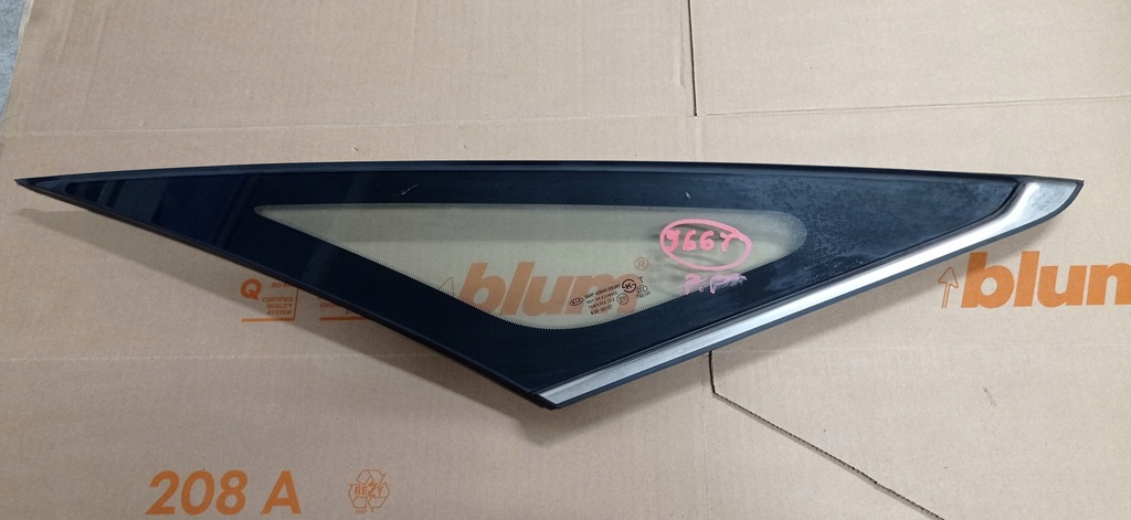 фото №1, Kia carens iv стекло кузовная перед правая