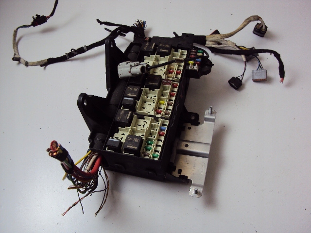 фото №1, Коробка запобіжників jaguar xe