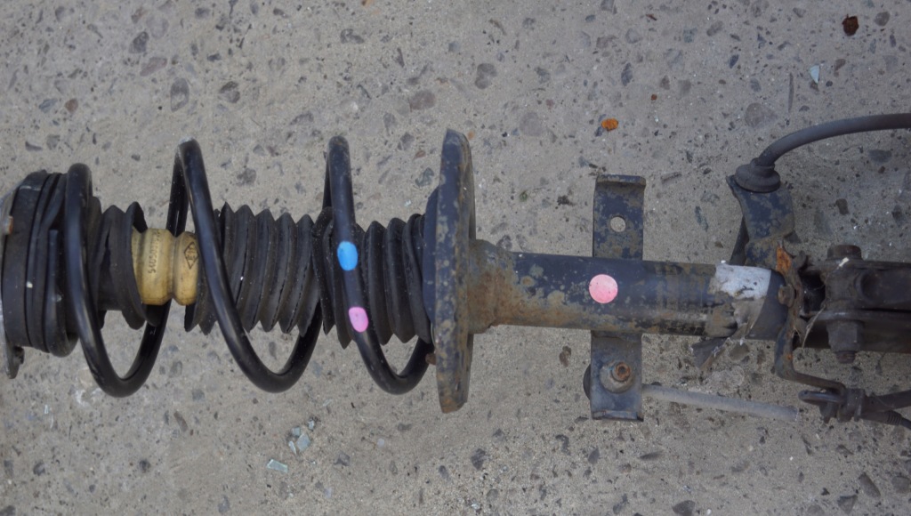 фото №4, Поворотный кулак амортизатор правый перед renault captur i 1.5dci