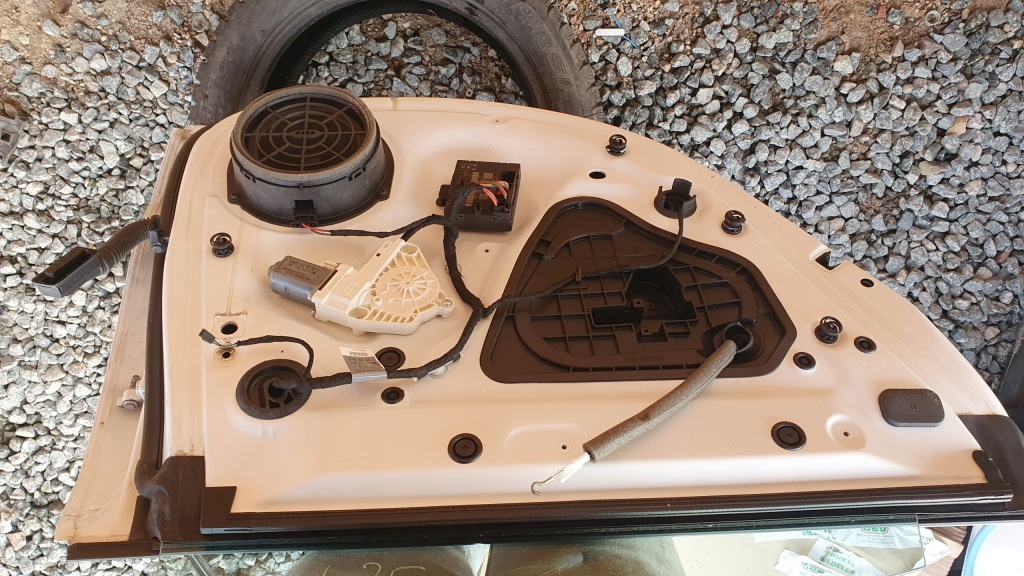 фото №9, Audi a5 8t дверь левый задняя sportback ly9c полный