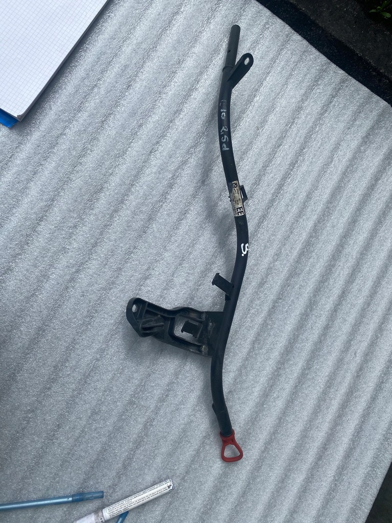 фото №1, 3 bmw e90 e91 2.5d щуп щуп масла 7793017