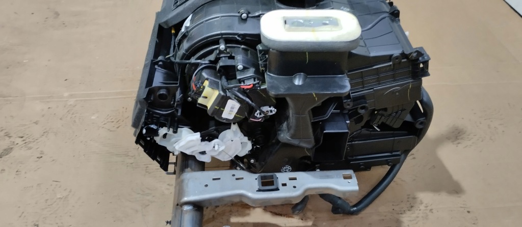 фото №4, Отопитель renault clio v 272701442r