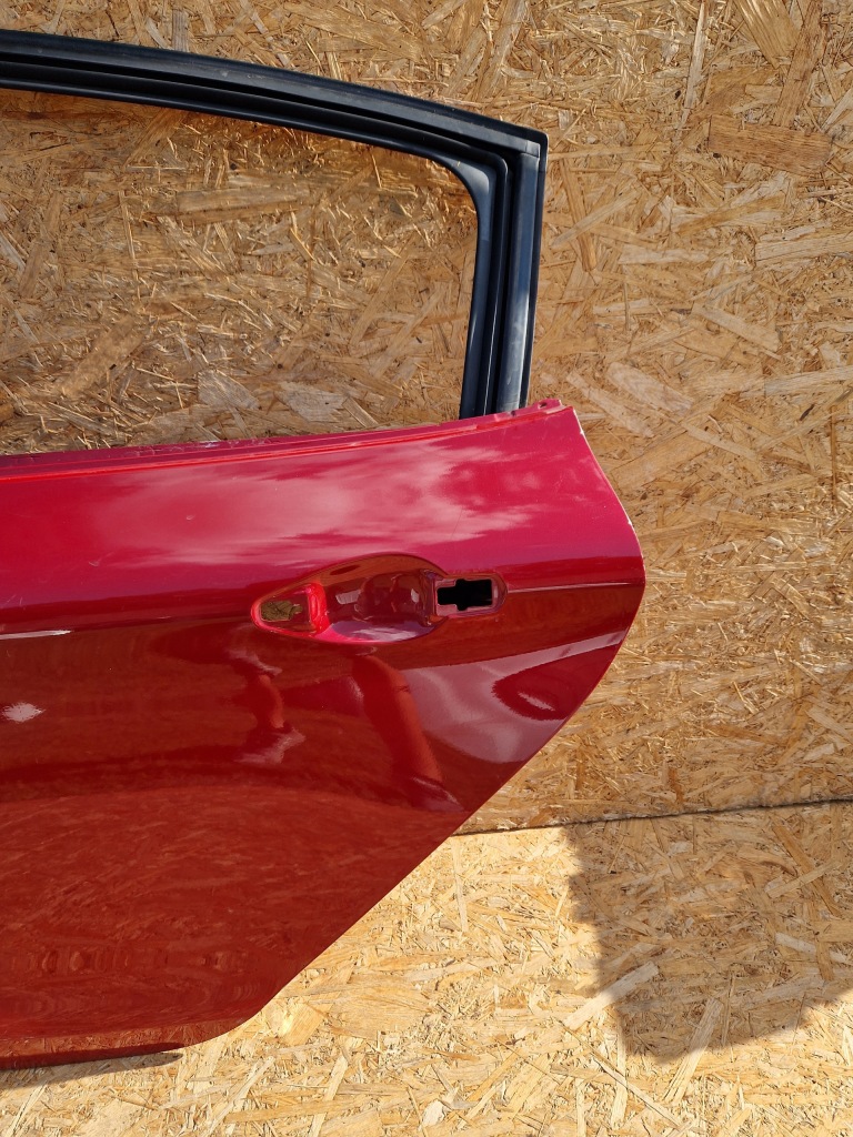 фото №2, Peugeot 208 дверь левый задняя левая задние