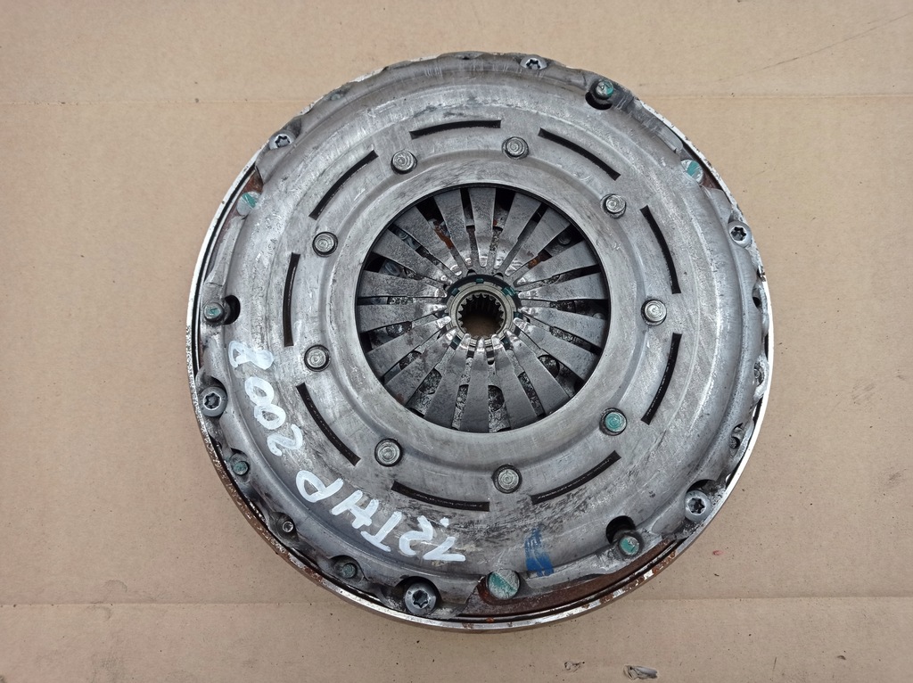 фото №1, Peugeot 2008 1.2 thp сцепление двухмассовый маховик 9813700880