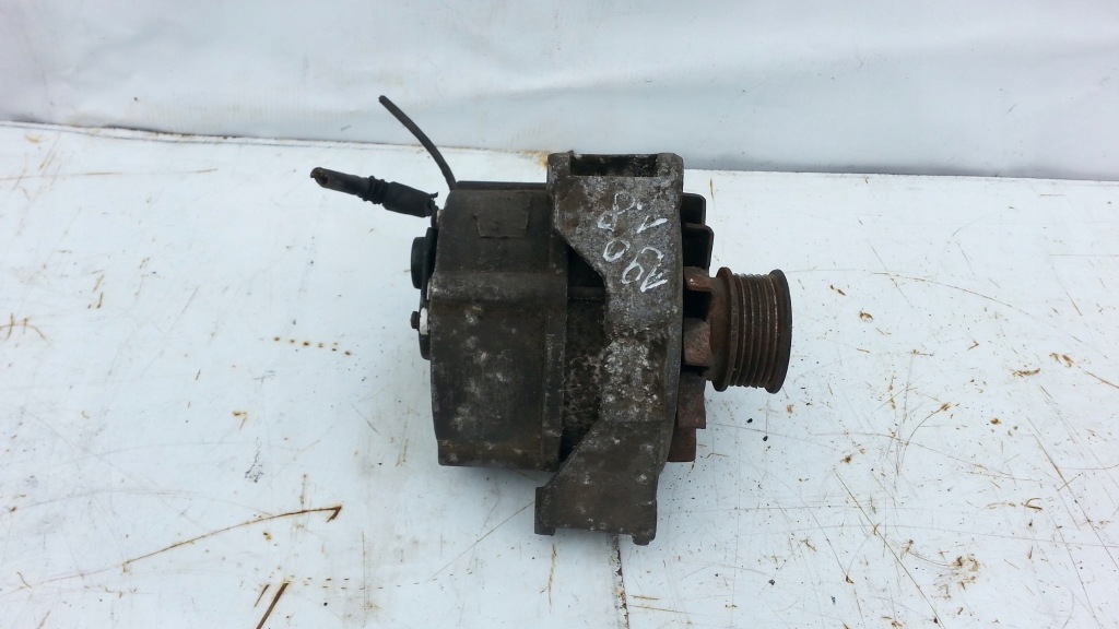 Купити Mercedes 190e w201 1.8 b генератор