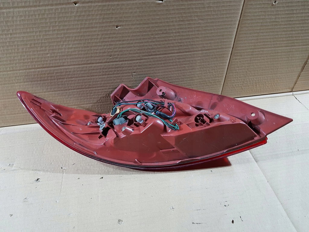 фото №12, Mazda 2 ii 08- лампа правая левая задняя задняя