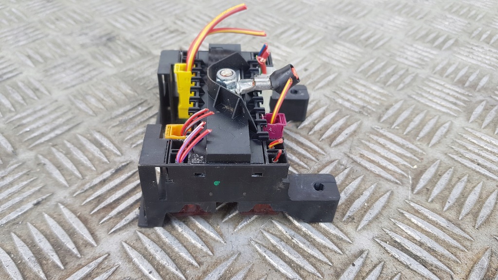 фото №10, Mercedes коробка предохранителей 1394328-1b