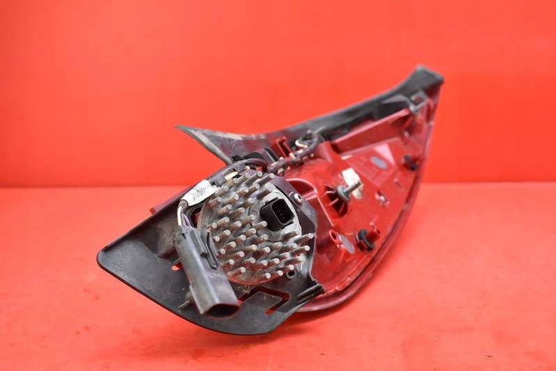 Фара ліва задні задня 20874081 cadillac xts седан 12-17 Зі Шроту