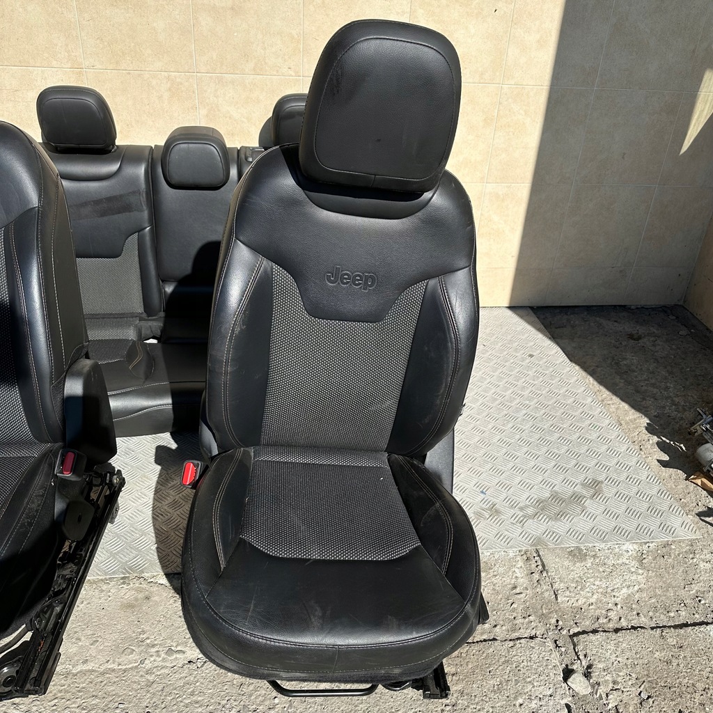 фото №5, Сидіння заднє сидіння напівшкіра jeep compass ii 2018 rok